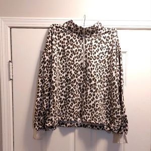 Old Navy Half Zip Leopard Top sz XXL